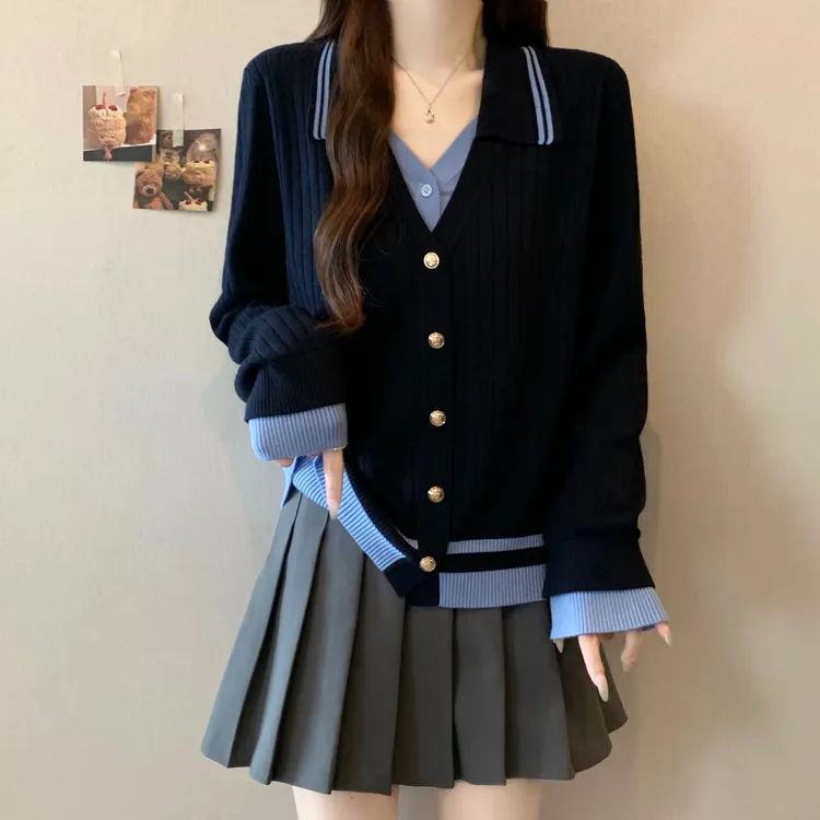 大码女装学院风假两件长袖针织衫女秋冬胖mm毛衣开衫刺绣内搭上衣