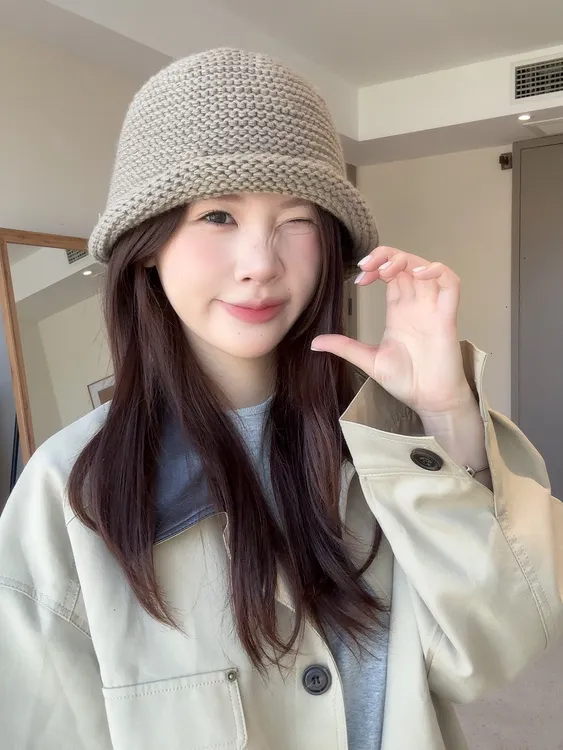 无檐渔夫帽秋冬极简风女士时尚帽子冷帽秋季加厚冬季卷边盆帽