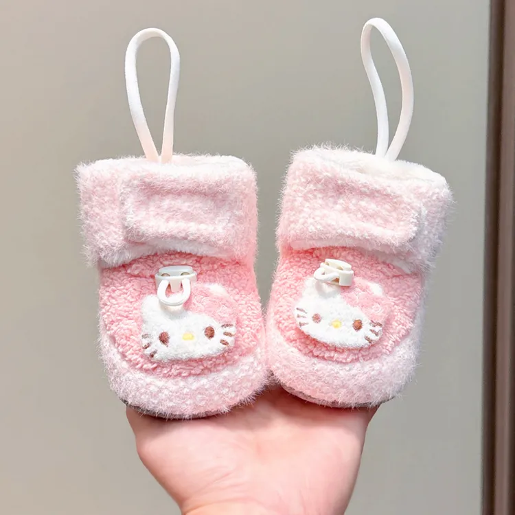 卡通Kitty猫婴儿步前鞋冬季保暖加绒软底棉鞋防滑加厚宝宝婴儿鞋