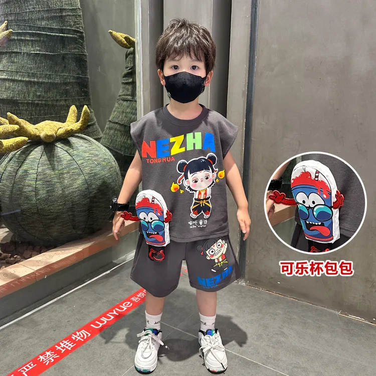 哪吒男童夏装无袖套装2025新款酷帅洋气男孩宝宝薄款背心短裤衣服