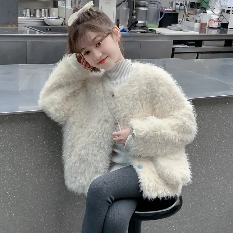 女童外套秋冬款2025儿童洋气加绒加厚小香风女孩网红毛毛衣冬装潮