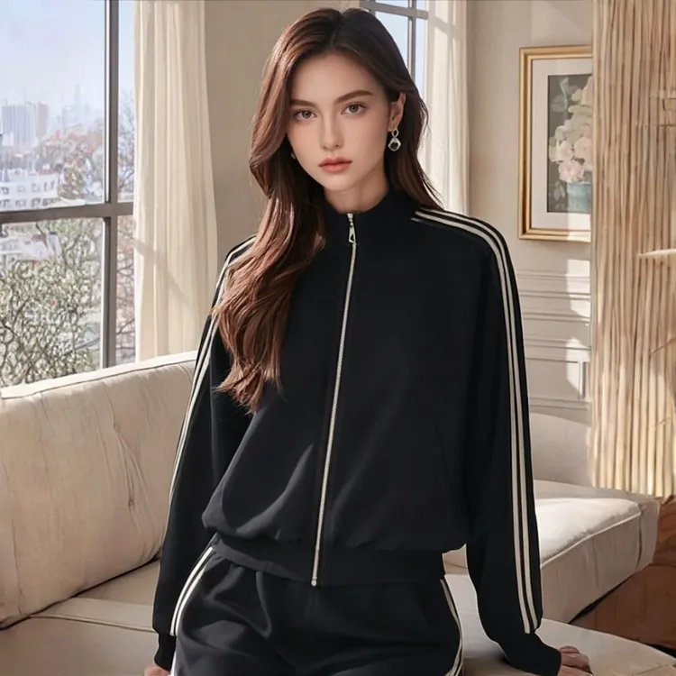 法式高奢条纹长袖百搭2025秋季新款休闲宽松套装运动洋气春秋女装