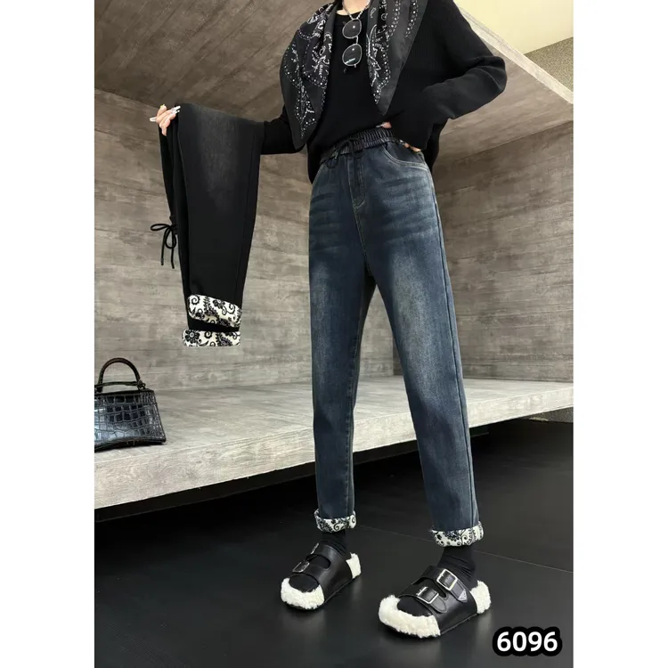 潮秀儿家大码冬季耐磨新款加绒牛仔小脚裤6096