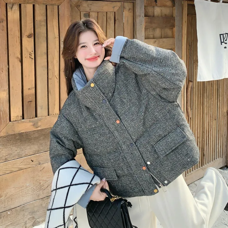 灰色复古设计感短款立领外套女2025冬韩系保暖厚实90白鸭绒外套