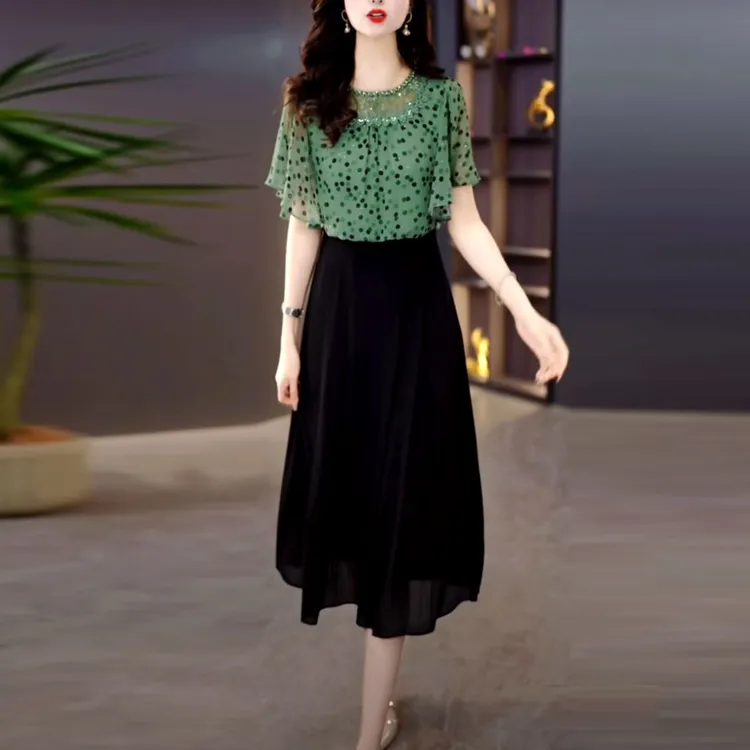 轻羽丝时尚洋气波点拼接连衣裙2025夏季新款修身遮肉中长款裙子女