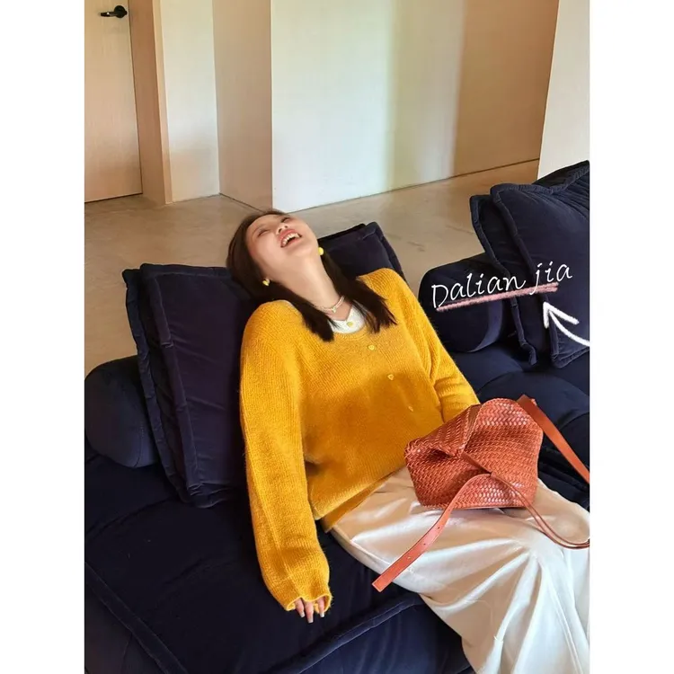 晶咕佳佳【色彩可露丽】假两件撞色长袖针织衫显瘦时尚休闲宽松