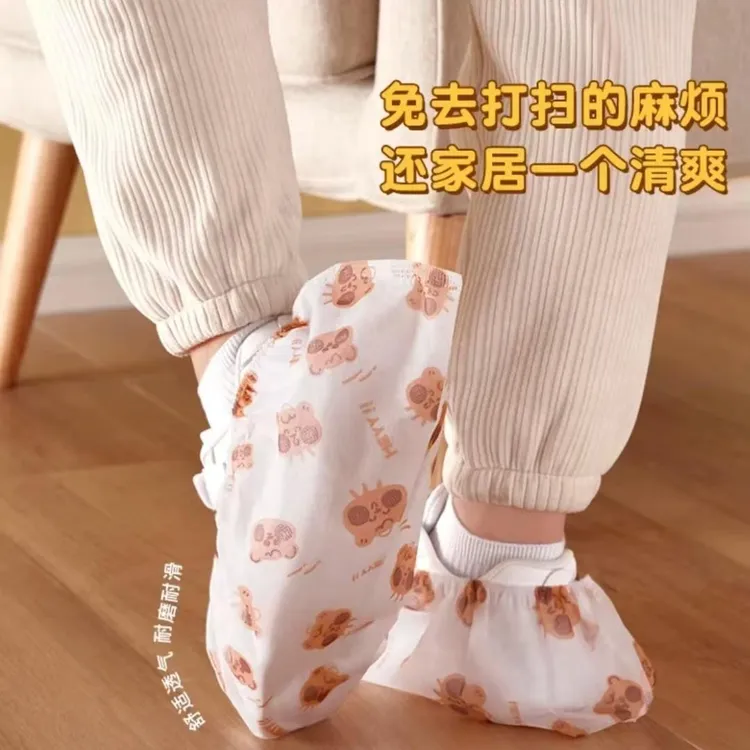 新款一次性印花卡通鞋套无纺布加厚家用防滑防护室内客人专用鞋套