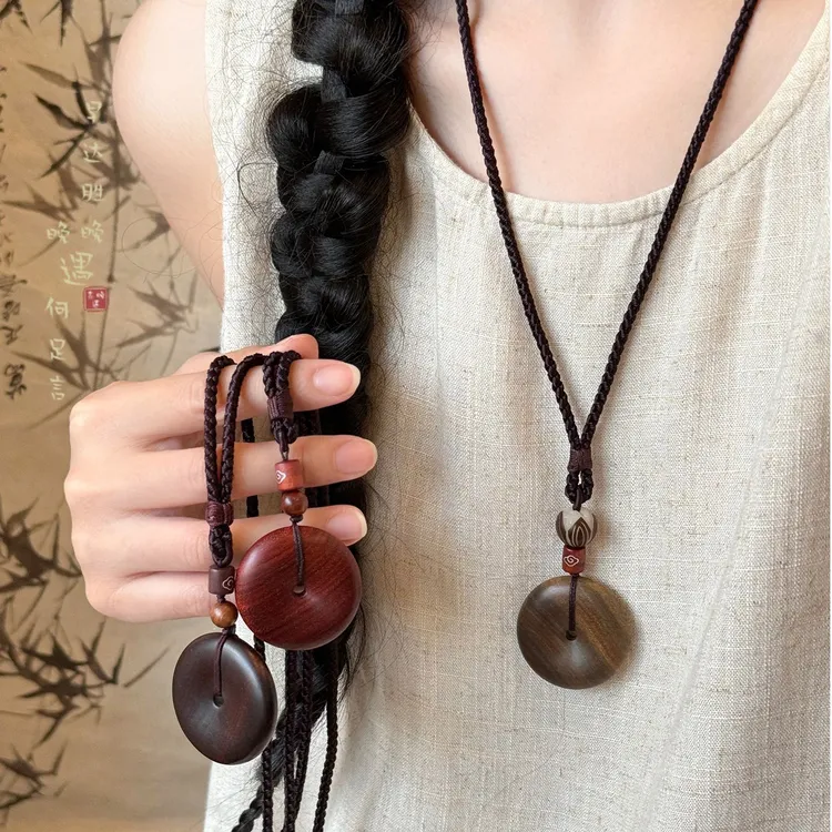 非金属棉绳项链 平安扣檀木编织挂绳项链女新中式国风禅意毛衣链