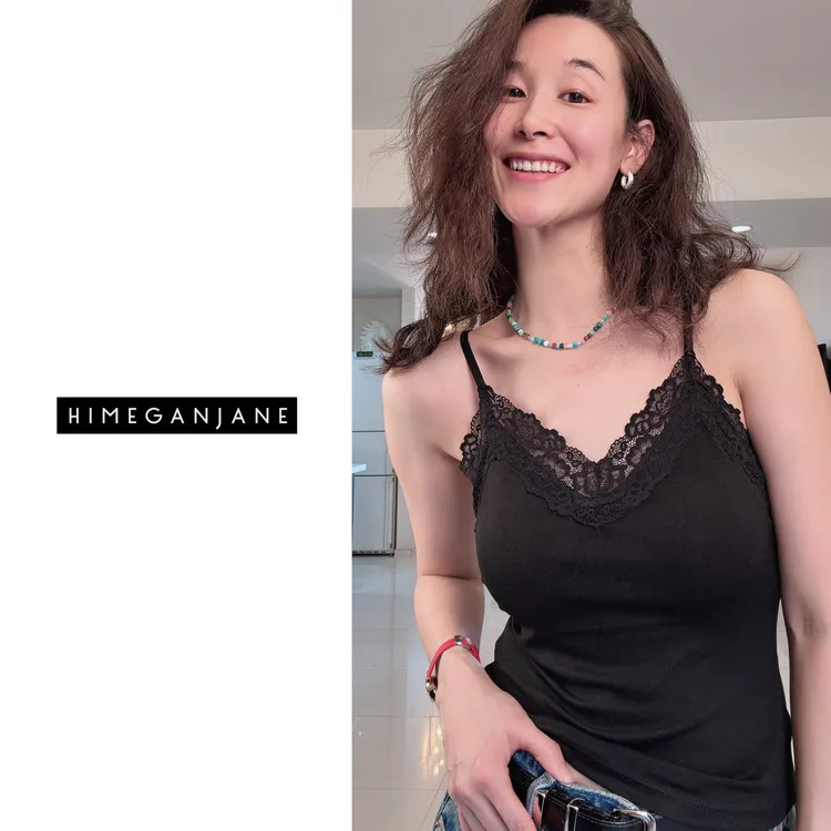 HIMEGANJANE 手工钩花蕾丝背心（带胸垫）肩带可调节V领吊带上衣957