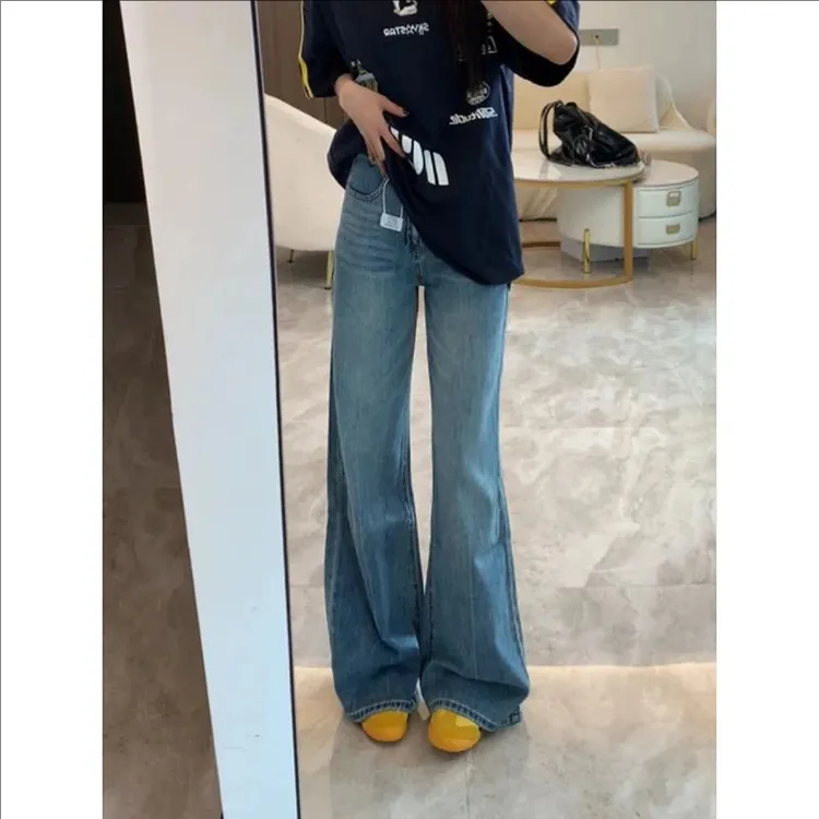 复古不贴腿微喇牛仔裤女秋季2025新款高腰宽松显瘦高个子阔腿裤子