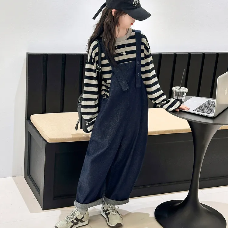 女童秋装套装2025新款洋气条纹卫衣儿童春秋季大童时髦牛仔背带裤