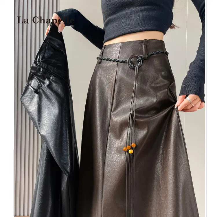 拉夏贝尔韩版时尚简约PU皮半身裙秋季女复古高腰显瘦遮跨A字伞裙