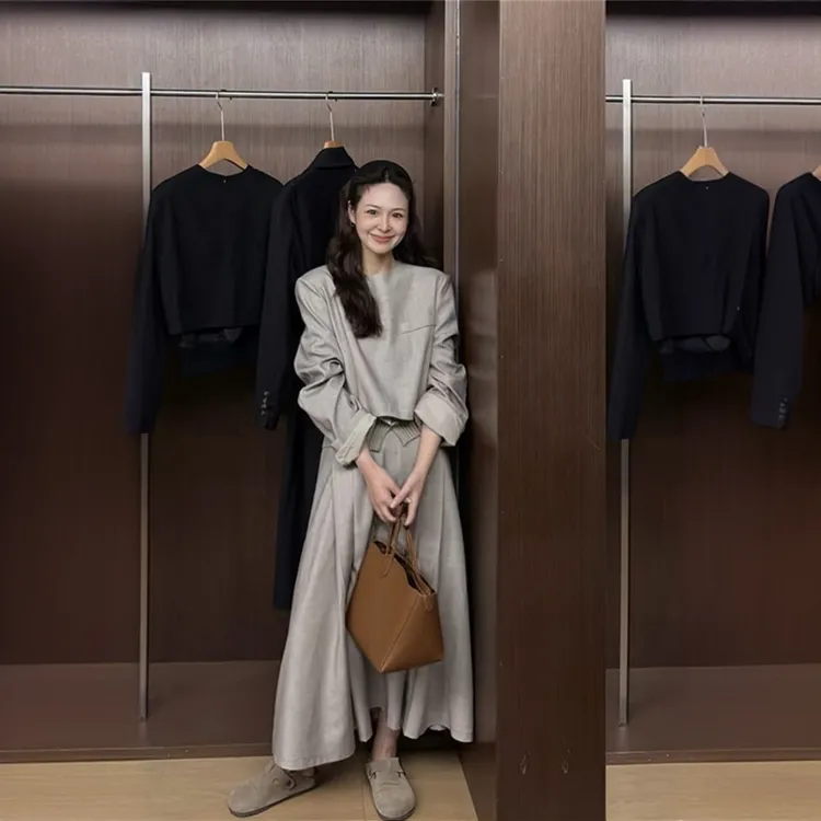 2025秋装新款松弛感老钱风短款西装上衣过膝长裙套装裙子两件套