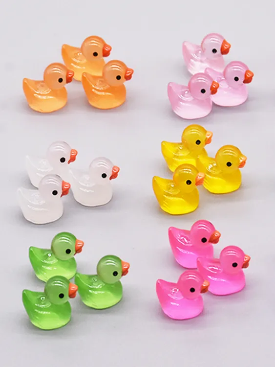 网红夜光小鸭子玩具桌面摆件迷你荧光饰品儿童仿真水晶发光小物件