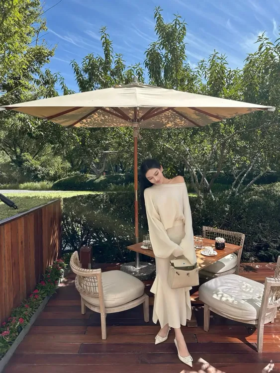春季独特绝美韩系ootd减龄漂亮洋气穿搭小香风针织毛衣一整套装女