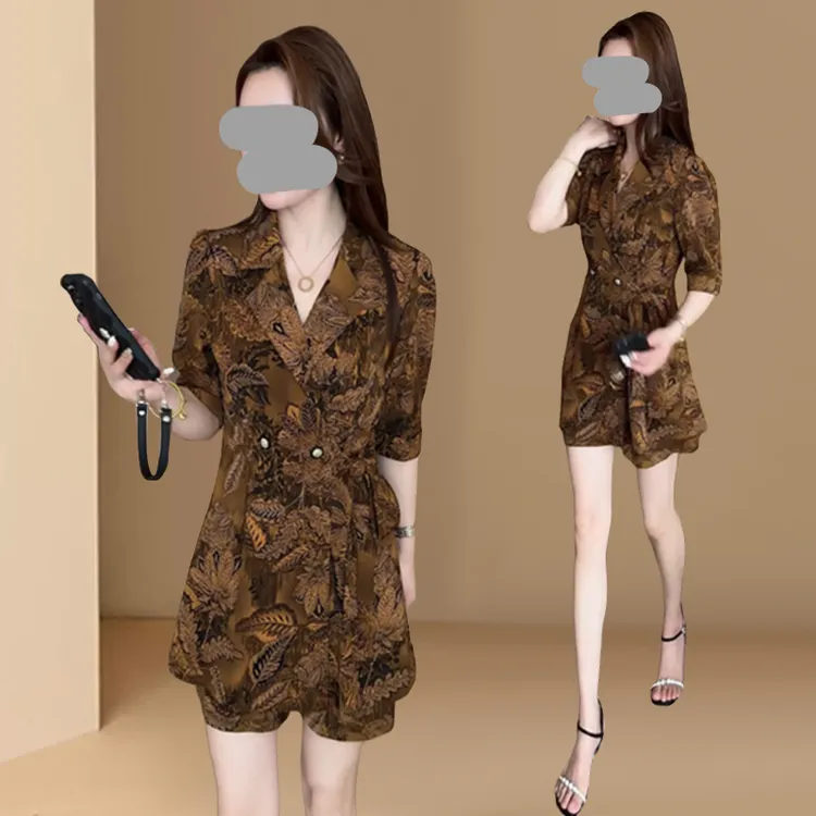 洋气减龄显瘦短裤套装女2025年夏季收腰遮肚松紧头国风印花两件套