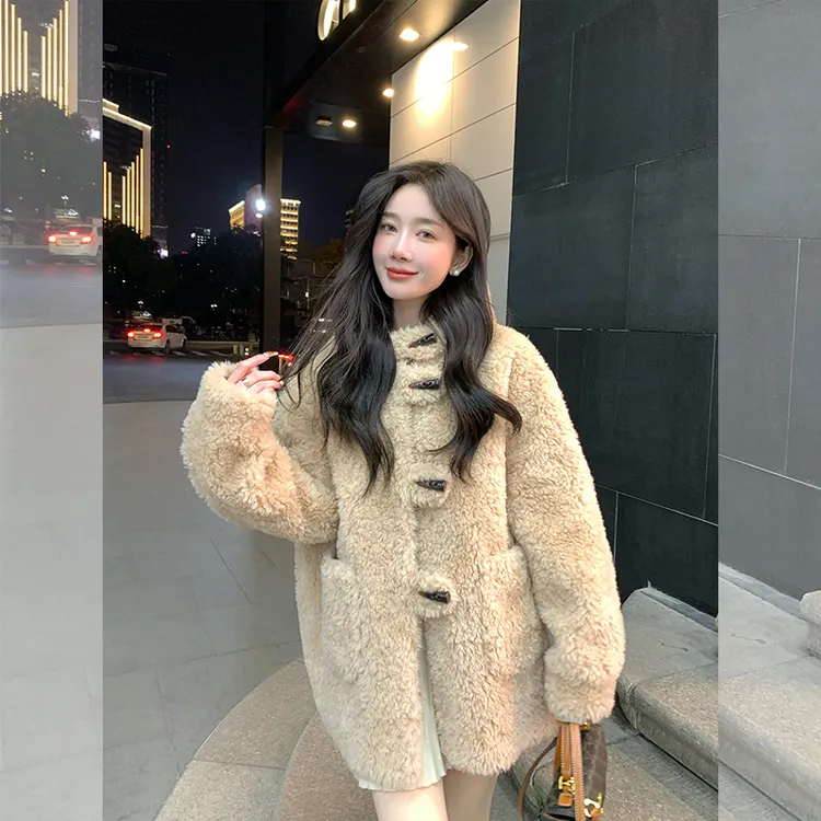 泰迪牛角羊剪绒大衣皮毛一体毛毛减龄连帽外套女冬新
