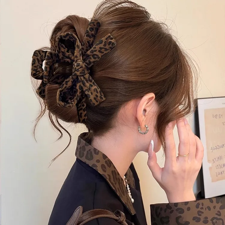 时髦回归~头发抓夹女豹纹蝴蝶结鲨鱼夹2025新款发夹高级感发饰秋