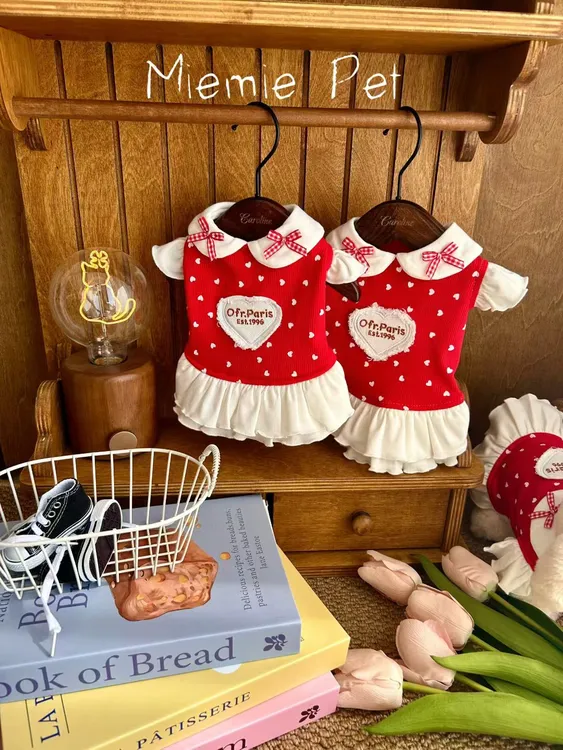 红色波点娃娃领狗狗猫咪公主裙连衣裙小型犬宠物衣服新年战袍