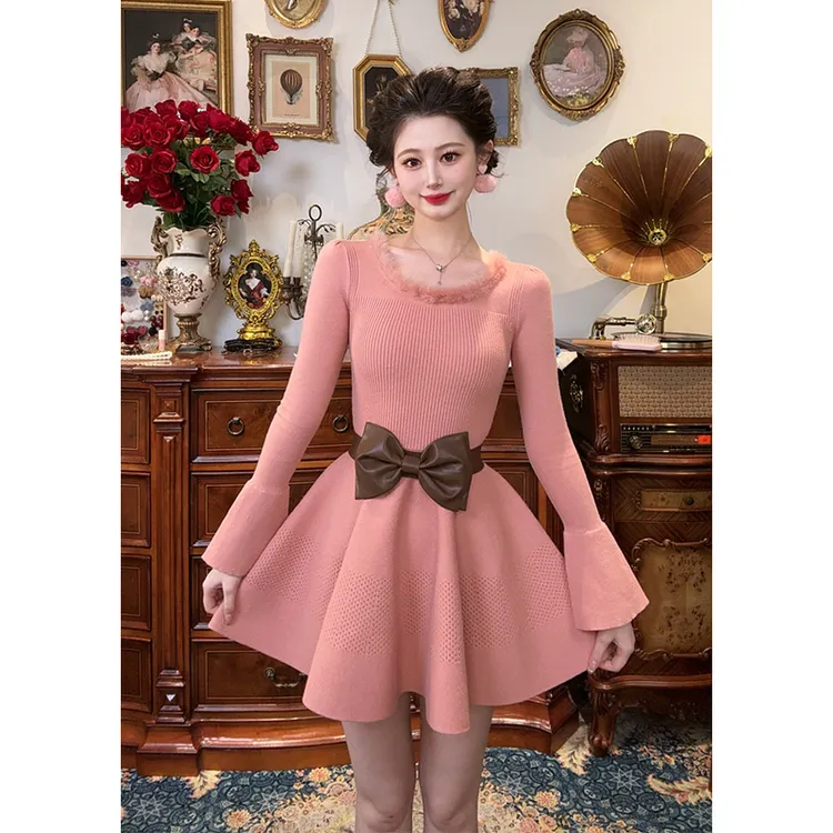 现货一生罗曼【粉绒绒】法式毛条圆领显瘦针织连衣裙长短款L1602