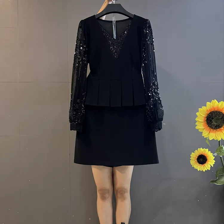 新款时尚重工亮片拼接收腰显瘦气质连衣裙