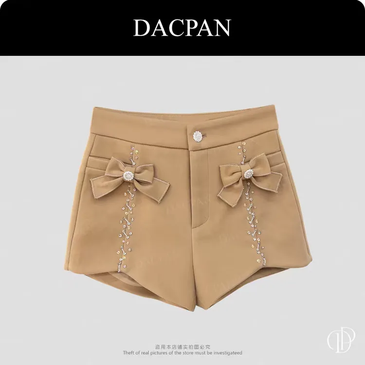 DACPAN-“蝴蝶兰”重工水钻蝴蝶加厚短裤  2025/盼·PP 8965