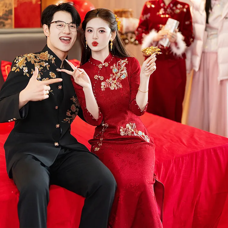 剪裁新娘礼服冬季加厚鱼尾旗袍订婚服刺绣工艺新中式红色订婚礼服