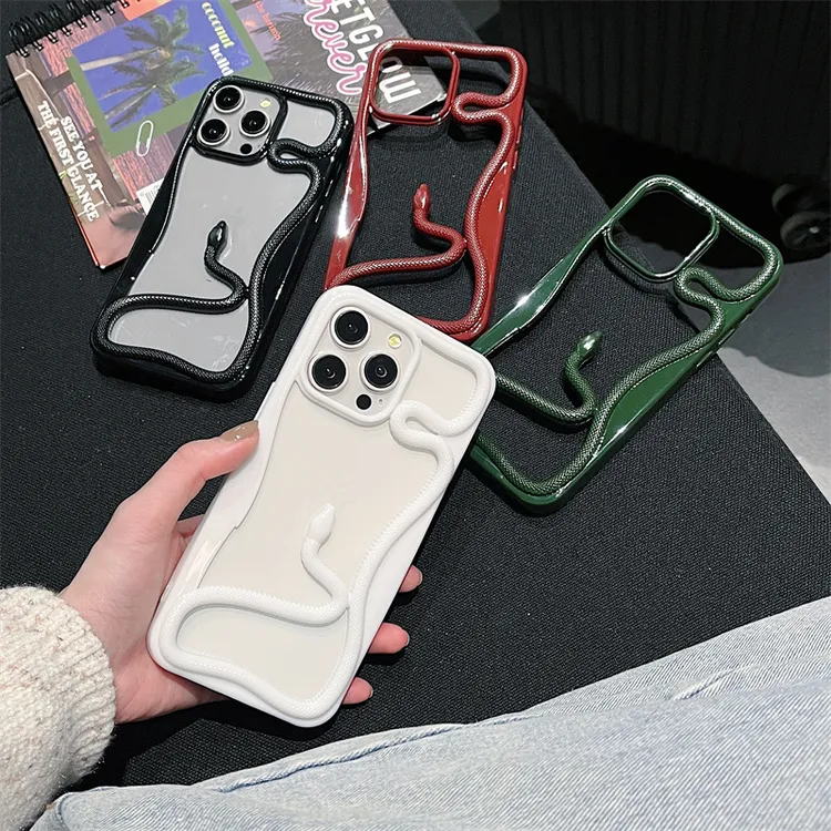 ins创意镂空蛇适用iPhone15/16promax手机壳苹果14/13/12防摔11软