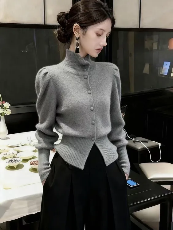 法式气质穿搭灰色针织衫收腰长袖上衣女装名媛毛衣秋冬半高领上衣