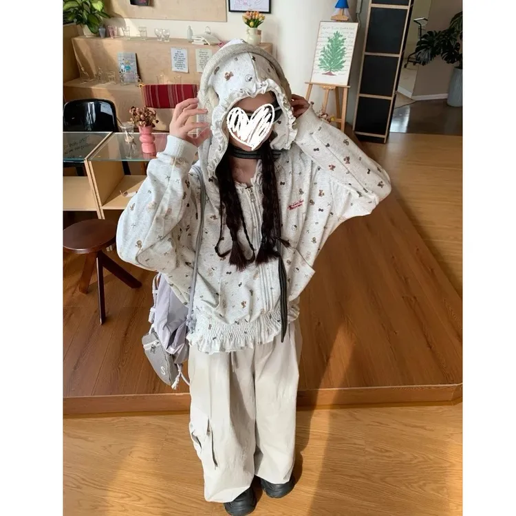 美式复古满印褶皱连帽卫衣女秋季新款慵懒风短款宽松长袖上衣外套