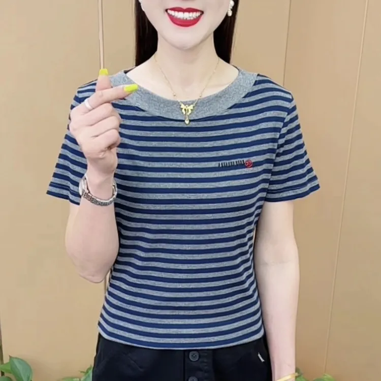 夏季新款时尚精致圆领百搭显瘦刺绣t恤气质女士减龄短袖上衣M5298