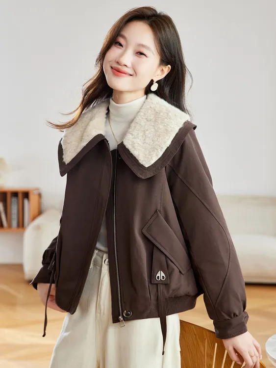 加绒加厚娃娃领短外套女2025秋冬新款时尚小个子防羊羔毛上衣夹克