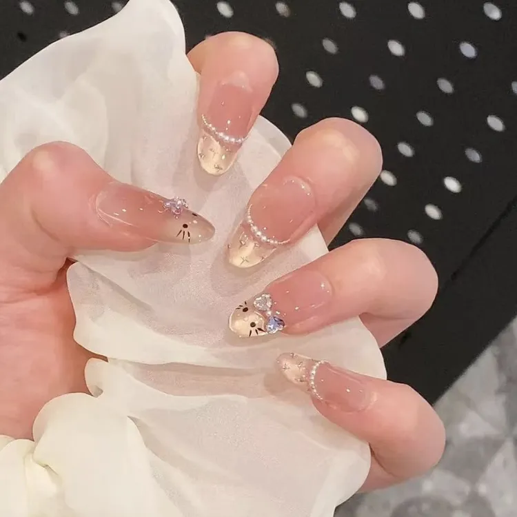 纯手工KT手绘猫咪穿戴甲显白纯欲粉色猫眼蝴蝶结气质动物美甲贴片