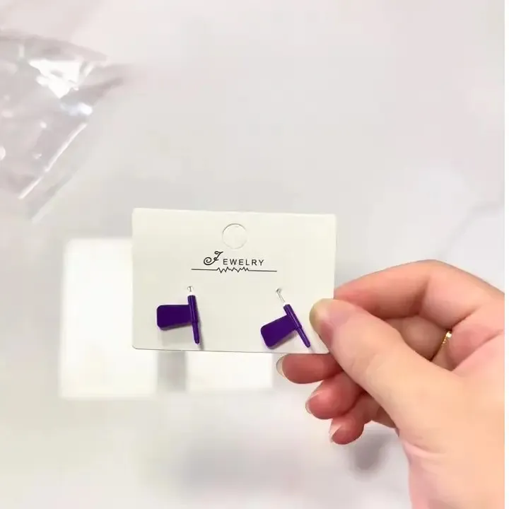 【曲奇】仿真输液针头抽象耳钉仿真搞怪耳钉整蛊小众硅胶钉个性配饰