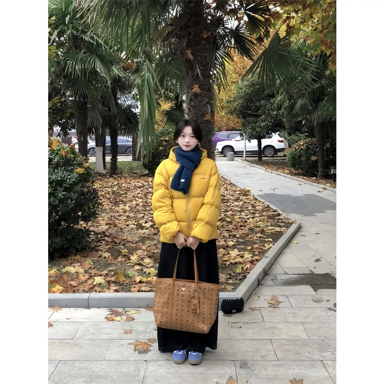 黄色白鸭绒羽绒服女冬季2025年宽松加厚棉衣袄保暖连帽面包服外套
