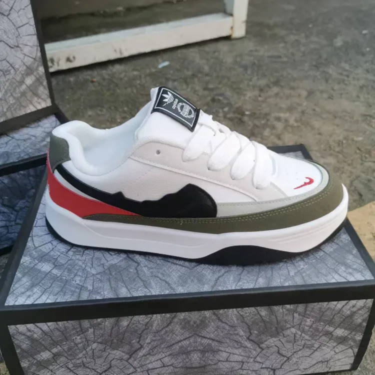 夏季中年圆头板鞋系带休闲板鞋加绒低帮阿甘鞋春季