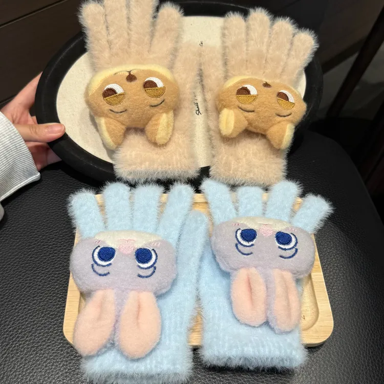 卡通朱迪尼克毛绒手套分指秋冬保暖防寒户外运动手套闺蜜情侣款