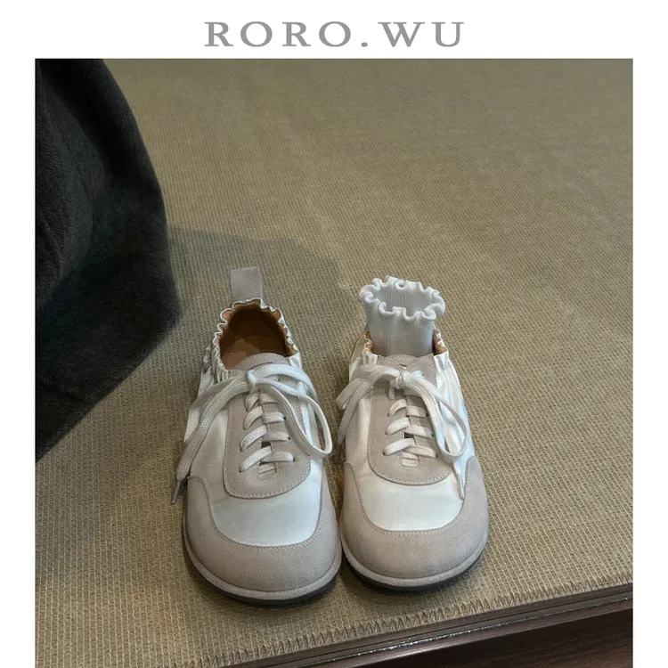 娆娆吴·磨砂牛皮芭蕾风拼接系带圆头德训鞋春季新款阿甘鞋女D22