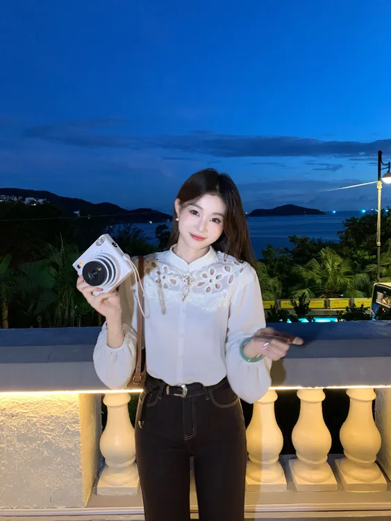 EIA一尧【茉莉奶白】气质清纯初恋感长袖衬衫镂空刺绣上衣亦菲同款