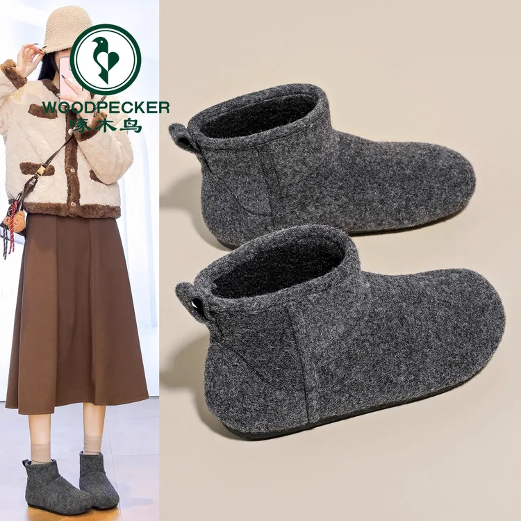 啄木鸟灰色毛呢加绒雪地靴女2025冬新款靴子保暖勃肯短靴软底棉鞋