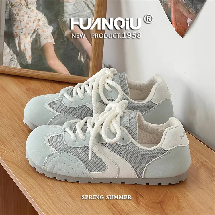 环球网面透气德训鞋女夏季出游百搭爆款2025新款多巴胺板鞋HC6926