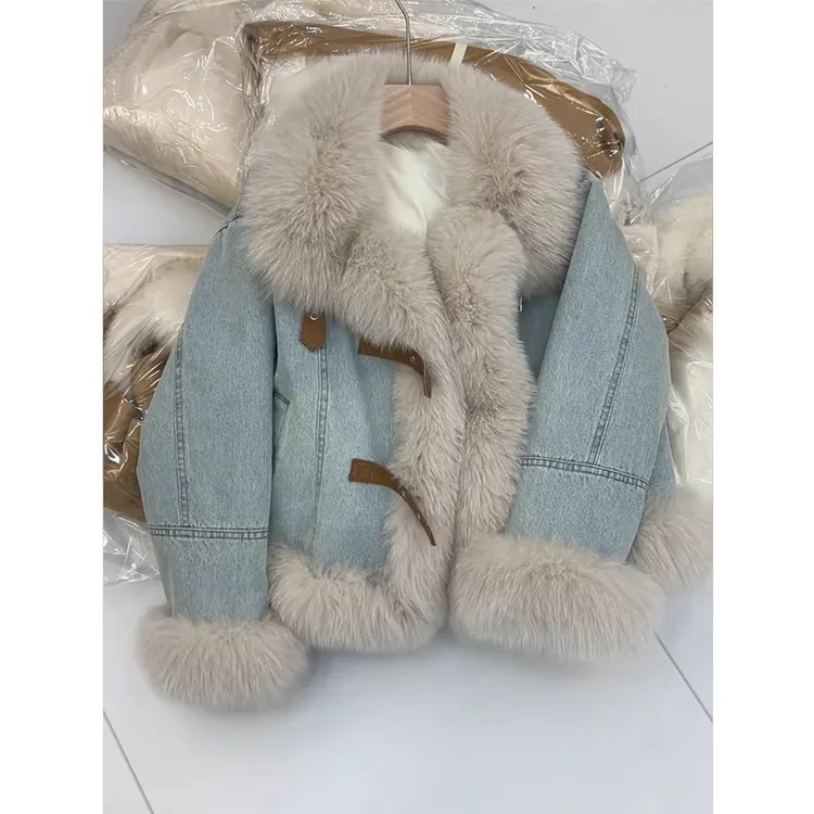 2025韩系设计感毛领蓝色牛仔外套时尚新款加厚羽绒服保暖毛绒大衣
