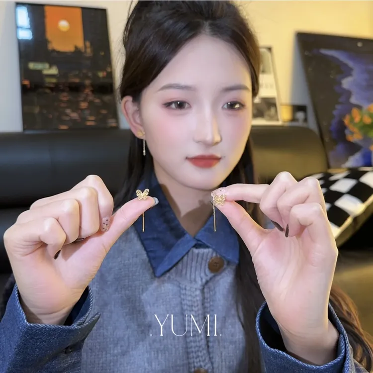 铜合金耳饰 超仙蝴蝶流苏耳线小巧轻便耳饰简约百搭养耳轻奢