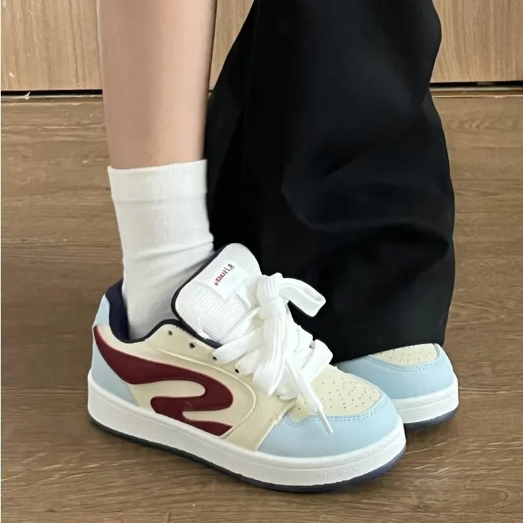 高颜值面包2025板鞋蓝色复古新款潮流舒适百搭休闲耐磨低帮板学生