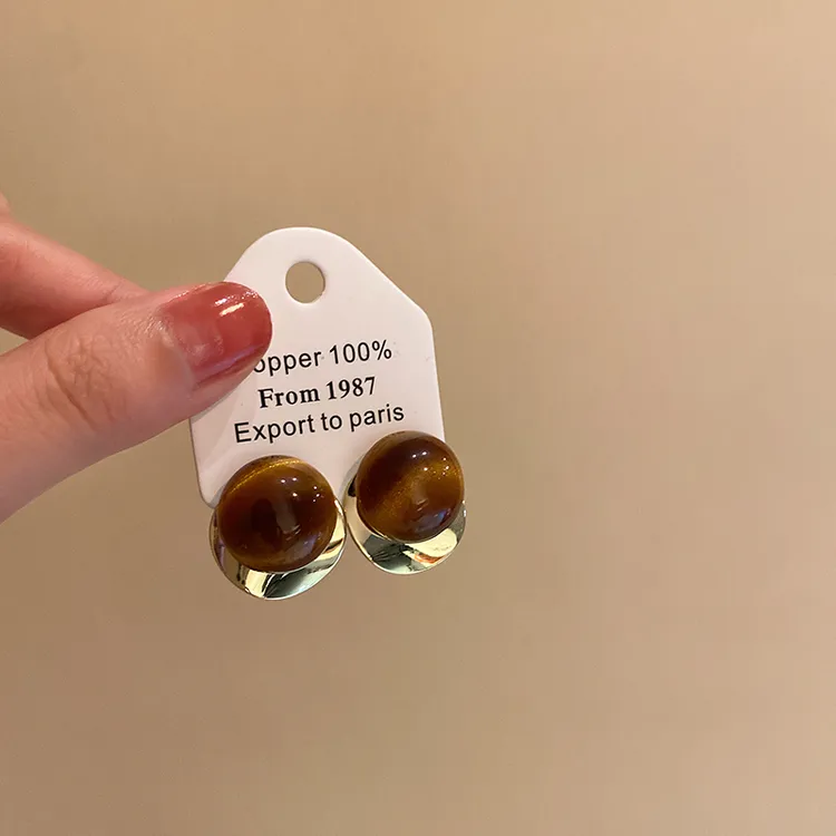 合金耳饰 虎眼石金属圆片耳钉轻奢小众耳环金色美拉德耳饰品女