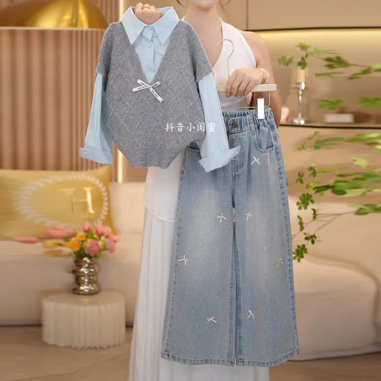 【闺蜜家】女童秋季2025新款时尚假两件毛衣+亮钻牛仔裤套装-8623