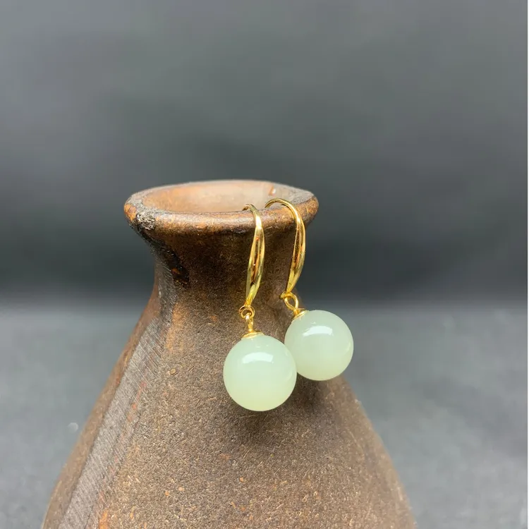 天然和田玉晴水S925银镶圆珠耳环简约清新新中式