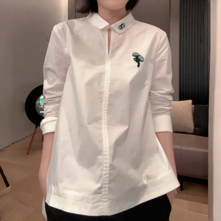 时尚高级感刺绣小蝴蝶长袖衬衫2025秋季新款洋气显瘦百搭休闲上衣