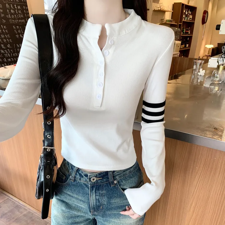 春秋美式撞色紧身辣妹打底衫女内搭洋气设计感T恤单排扣长袖上衣