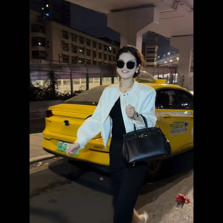 【JQW】2025春季新款气质显瘦高级感缎面外套